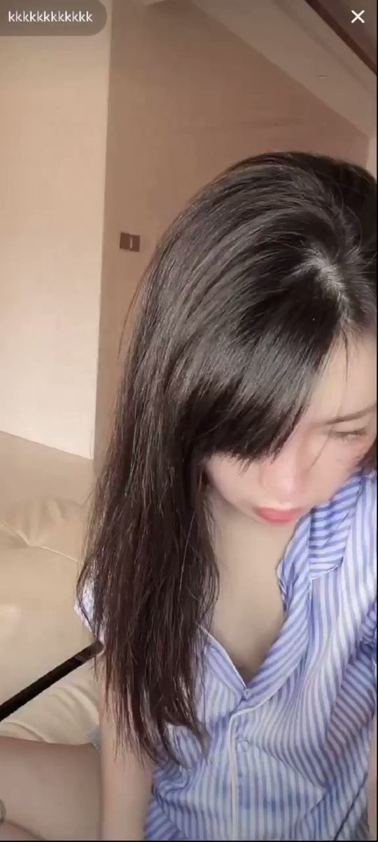 抖音主播走光露点