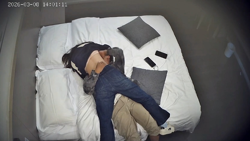 ⏪酒店偷拍⏩牛仔裤小少妇让男人酒店爽操